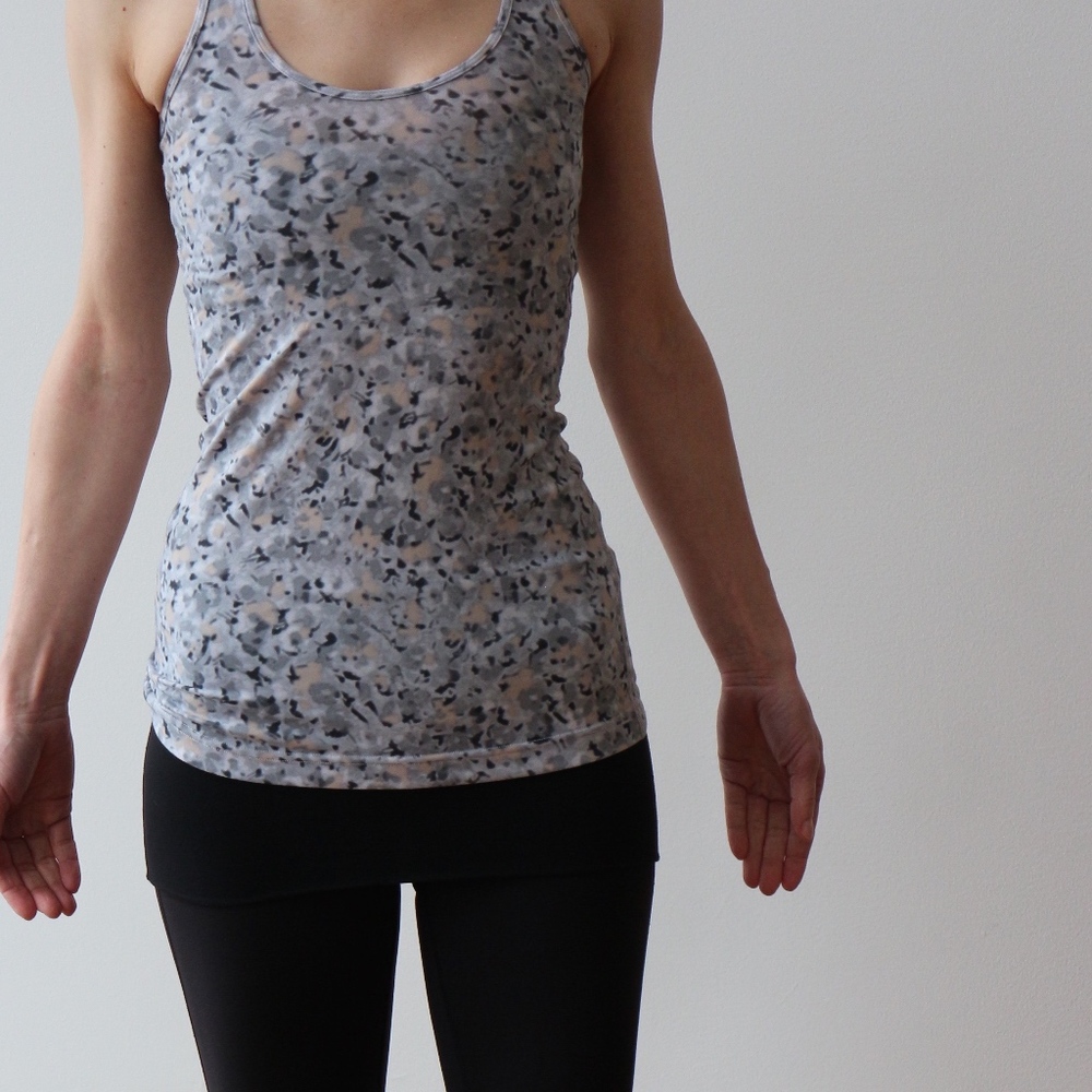 🍋 Lululemon Racerback tank